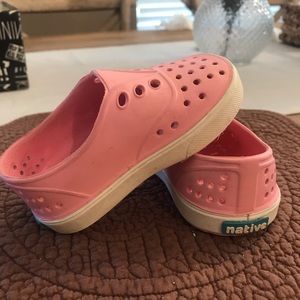 Baby Native Shoes Size 5 - GREAT CONDITION!